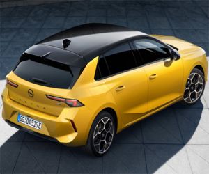 Hra: Opel Astra Slide